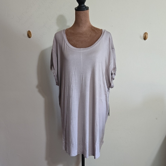 Mono B Tops - NWT!! Mono B Taupe Muscle Sleeve T-Shirt Size 3X Round Neck Stretch